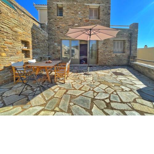 Spacious & Cozy Flat - 5 mins to Batsi Bay
