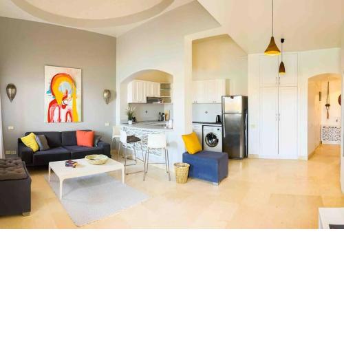 Spacious Design Apt in Gouna at Infinity Pool and Lagoon View