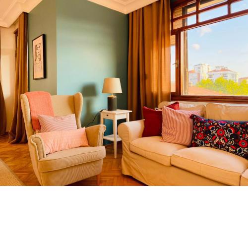 Spacious Duplex Flat near Bagdat Street