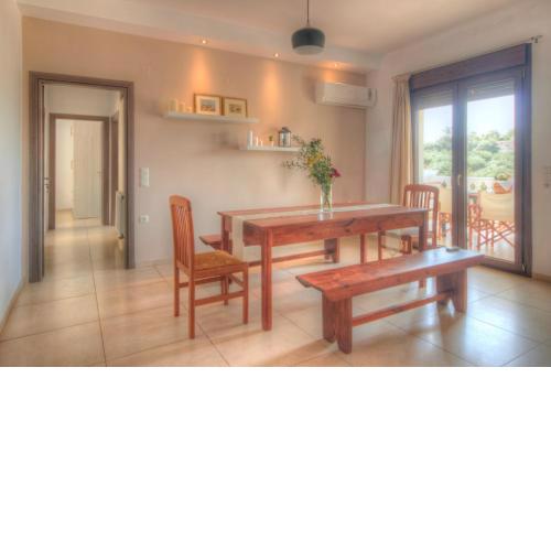 Spacious family apartment in neoclassic design.