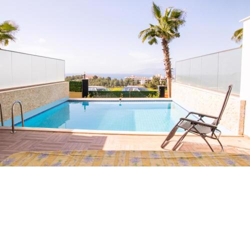Spacious Flat with Pool in Kusadasi
