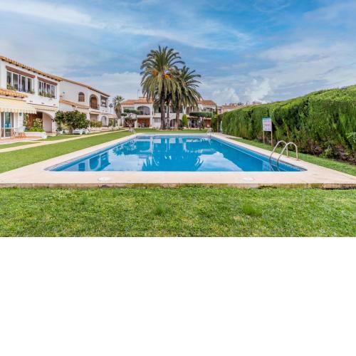 Spacious Ground Floor Apartment