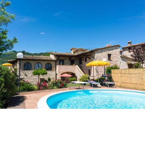 Spacious Holiday Home in Cagli with Garden