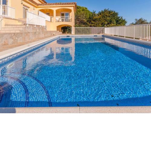 Spacious Holiday Home in L Escala with Private Pool
