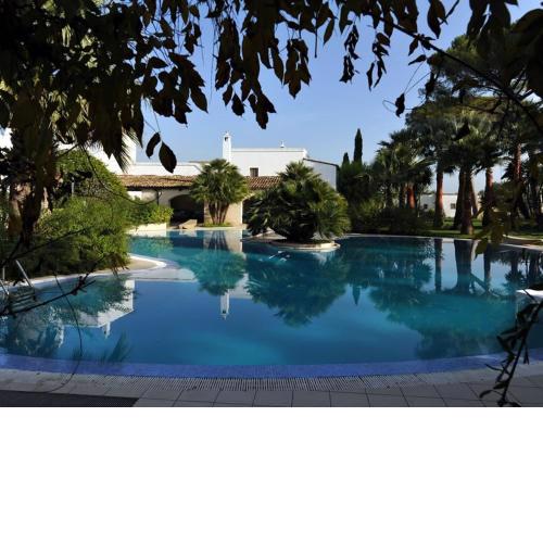 Spacious Holiday Home in Massafra with Private Pool