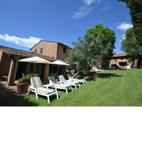 Spacious Holiday Home in Montaione with Swimming Pool