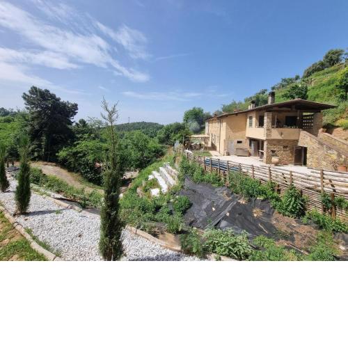 Spacious holiday home in Pietrasanta with private pool