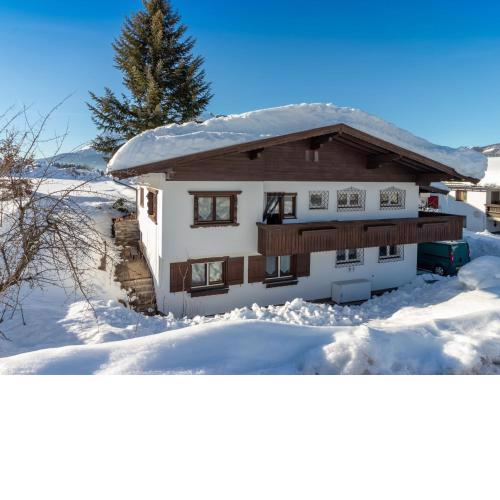 Spacious Holiday Home in St Johann near Ski Area