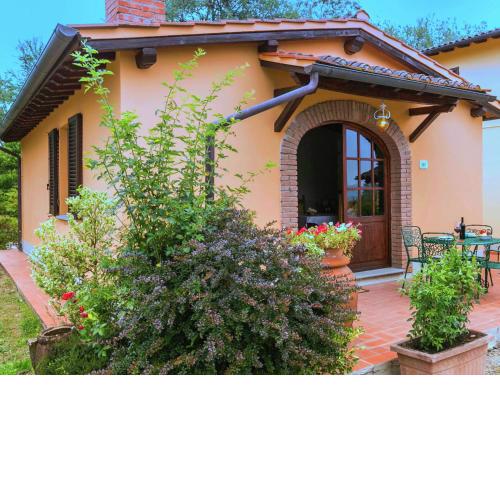Spacious Holiday Home in Terranuova Bracciolini with Pool