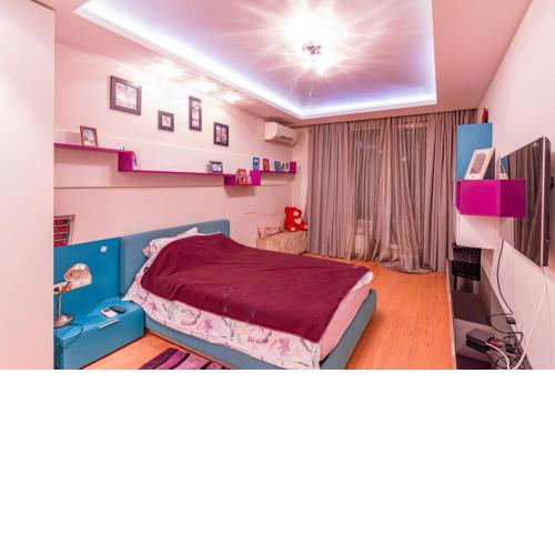 Spacious Lovely 3-Bed Apartment with big balcony