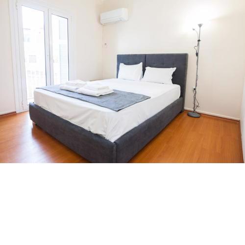 Spacious New Apartment in Alimos