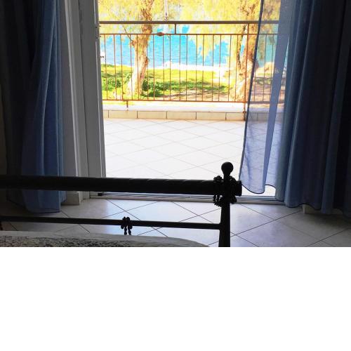 Spacious Sea Front Apartment - Porto Bouffalo - Evia