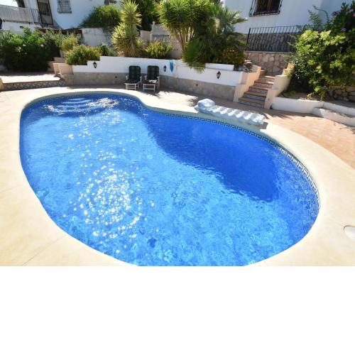 Spacious villa 9 pax with 2 fully furnished living units and private pool