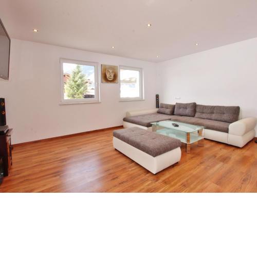 Spacious Villa with Garden in Hinterthiersee