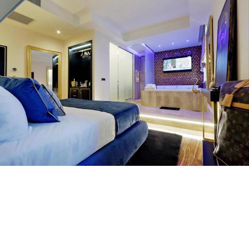 Spanish Diamond Luxury Suites & Jacuzzi