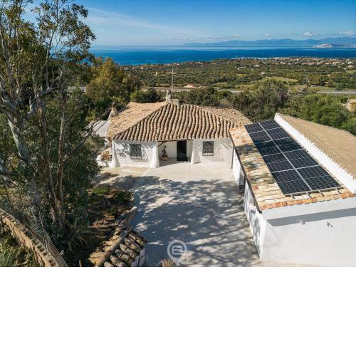 Spectacular Seaview Escape