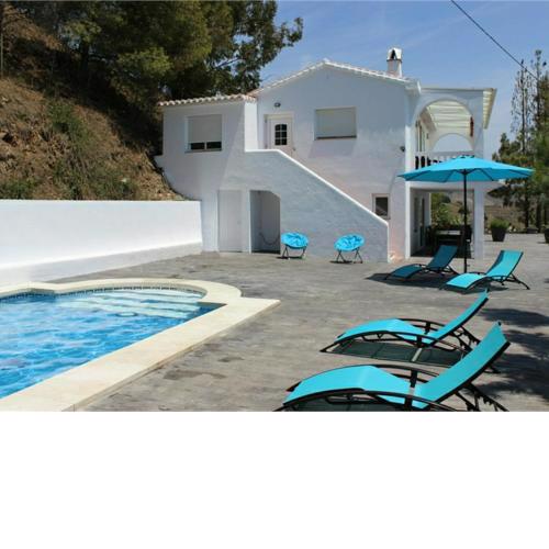 Spectacular Villa in Algarrobo with Private Swimming Pool