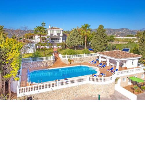 Spectacular Villa Las Mariquitas