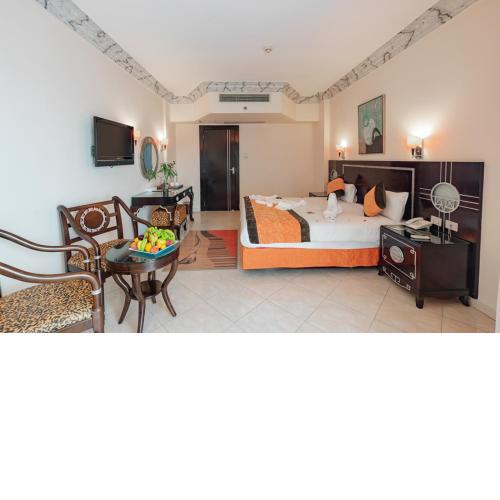 Sphinx Aqua Park Beach Resort