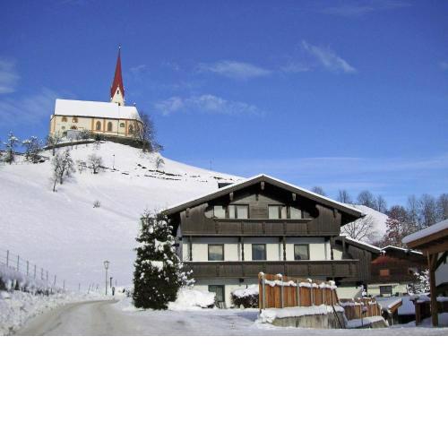 Splendid Apartment in Fugen near Ski Area