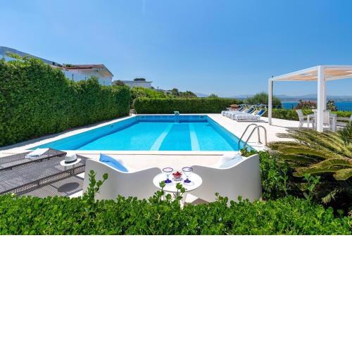 Splendida Villa con vista mozzafiato e piscina