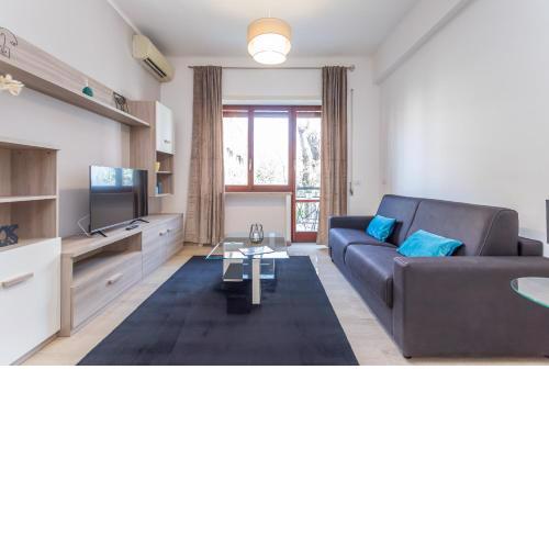 St Peter Cozy 2 BDR apartment with Garage