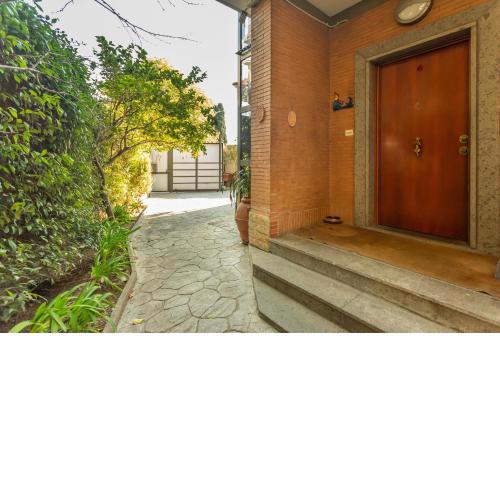 St Peter's Spacious 3 BDR with Private Parking and Garden