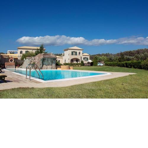 Stalakton Country Maisonettes