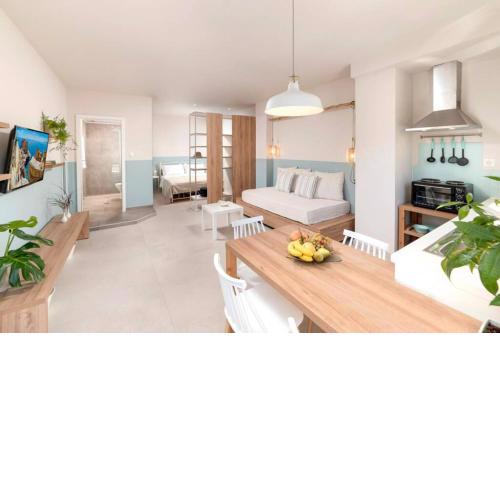 Stalis Sea Front Studios B