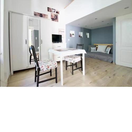 Standard Apartment by Hi5 - Wesselényi street