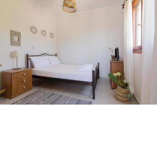Stavros Hideaway 2 bedroom 6 persons house.