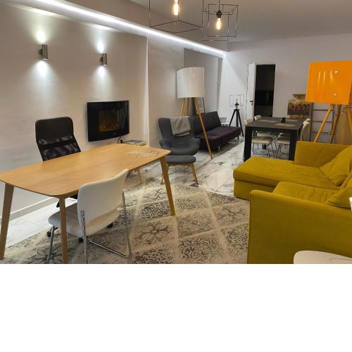 Stay and work in Kolonaki