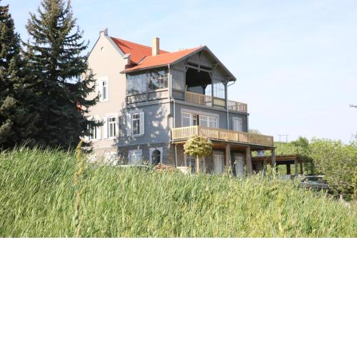 Steiner Villa Badacsony