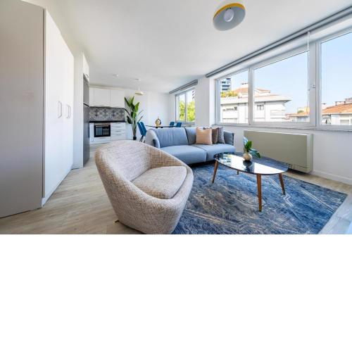 Stella Stays Vibrant 2 BDR Suite Etiler
