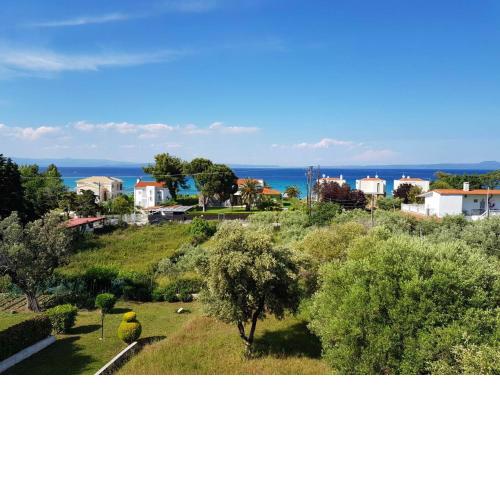 STELLAS HOUSE POLYCHRONO
