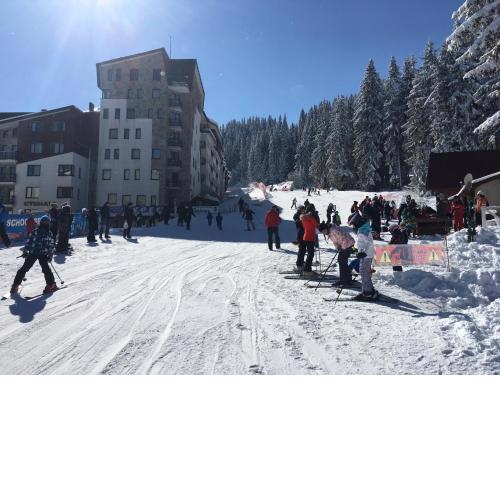 Stenata Huge Ski To Door Apartment