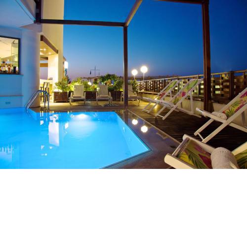Steris Elegant Beach Hotel & Apartments