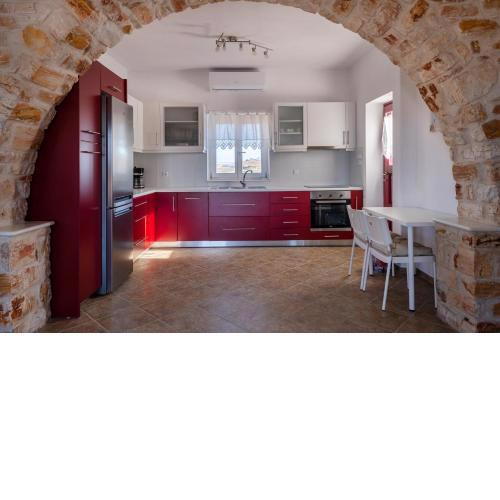 Stone Villa Kontiani - Red Villa