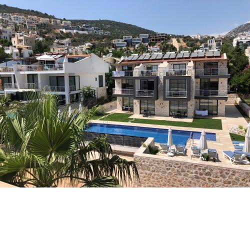 Stonehouse Aparts Dublex 3+1 mit Meerblick und Jakuzzi Kalkan No:5