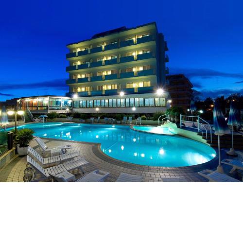 Strand Hotel Colorado