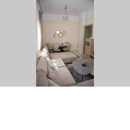 Strata deluxe Apt.(Must)