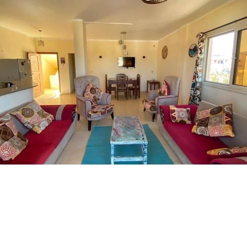 Strawberry chalet in the heart of the city