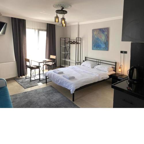 Street Suites
