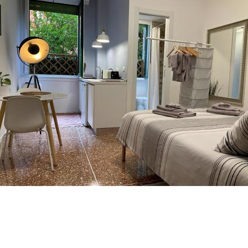 Studio 25 apartment - near metro M3