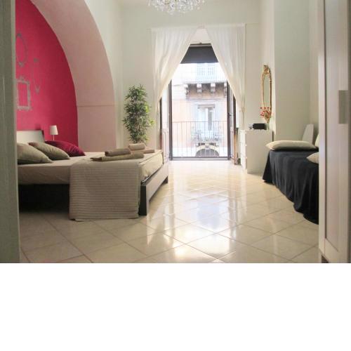 Studio 275