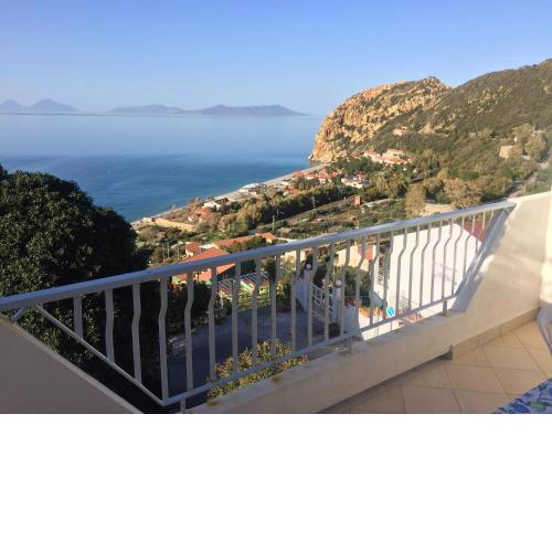 Studio at Calava 800 m away from the beach with furnished balcony and wifi