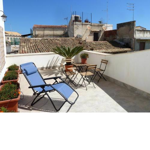 Studio at Siracusa 200 m away from the beach with city view furnished terrace and wifi