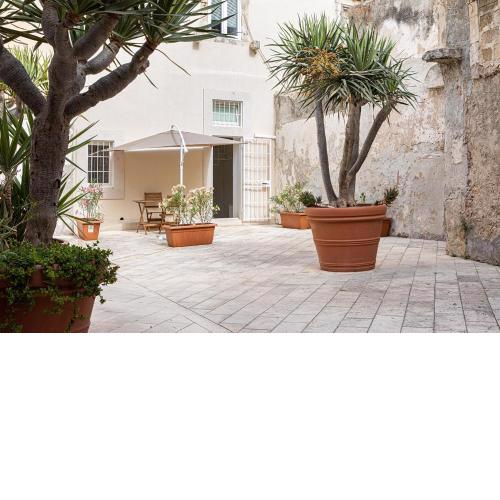 Studio Dione 130 by Wonderful Italy