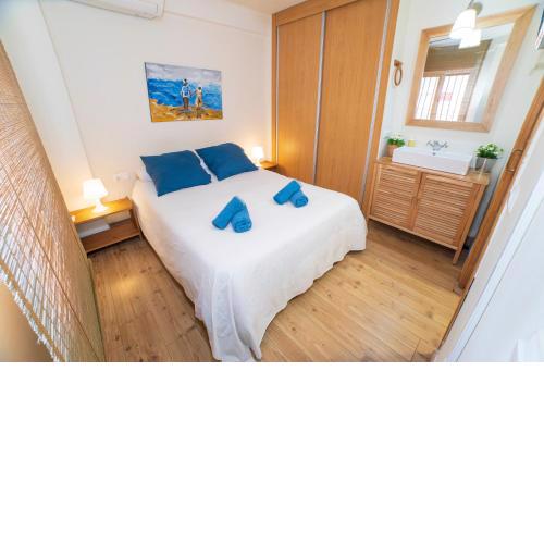 STUDIO IN CITY CENTER NEXT TO THE BEACh