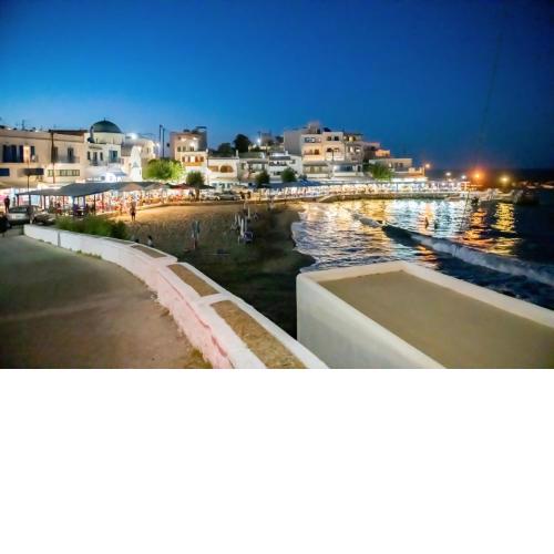 STUDIO MAIRA seafront in to the blue